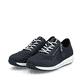 Blaue Rieker Damen Sneaker Low N1111-14 mit einem Reißverschluss. Schuhpaar seitlich schräg.