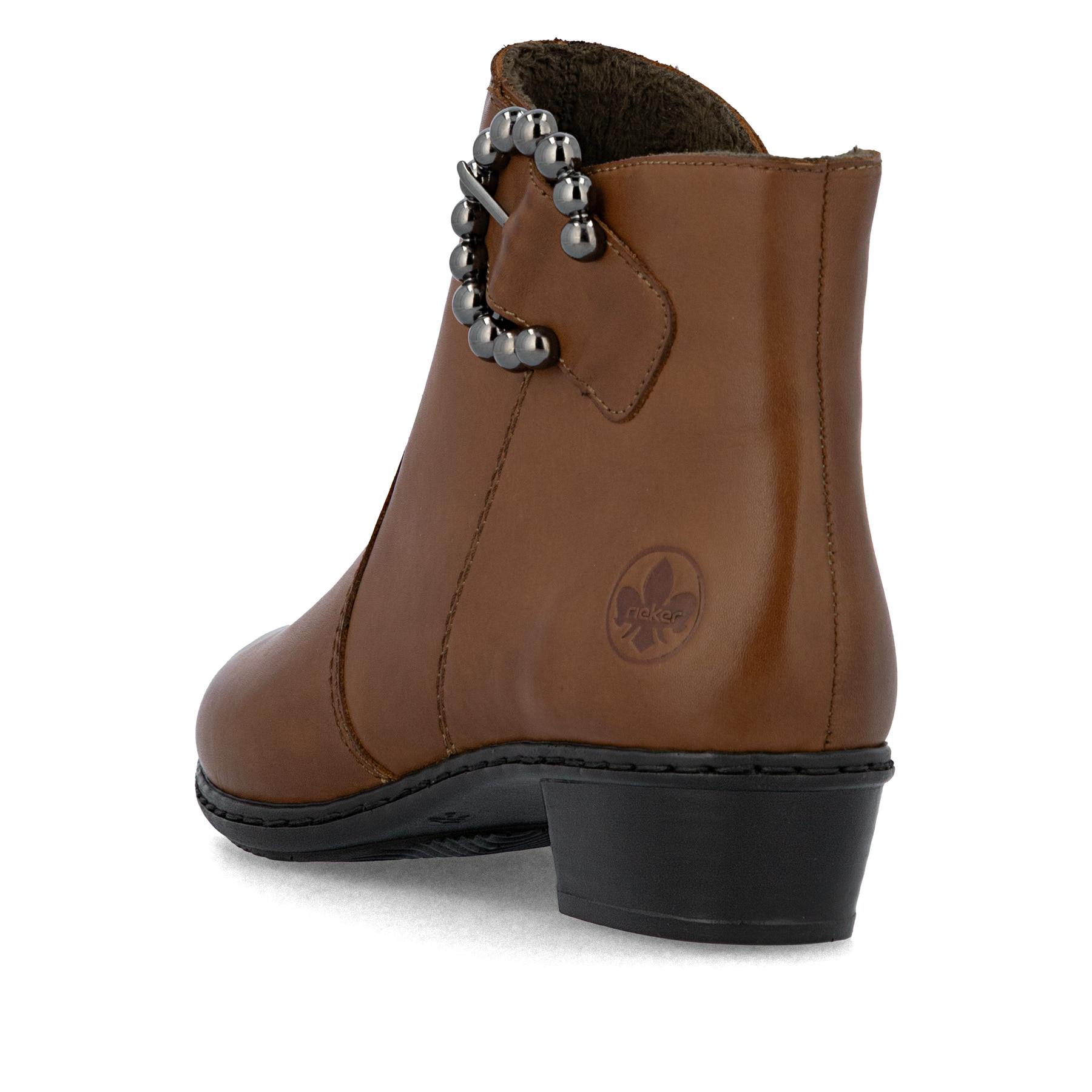 Braune Rieker Damen Stiefeletten Y0797-24 aus Glattleder mit trendiger Schnalle. Schuh von hinten.