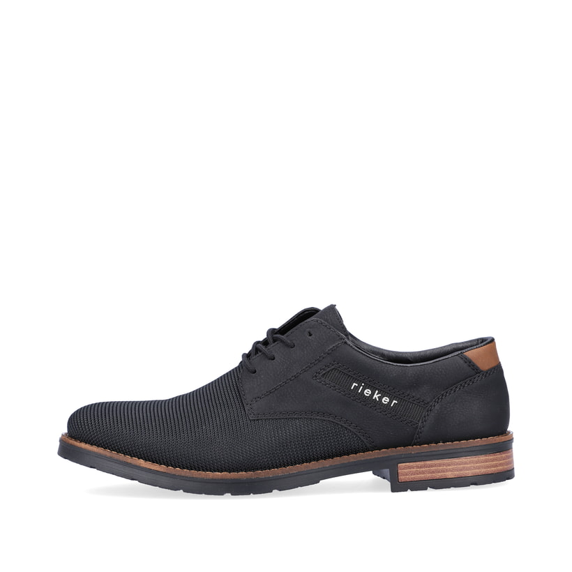 
Graphitschwarze Rieker Herren Schnürschuhe 14614-00 mit einer robusten Profilsohle. Schuh Außenseite