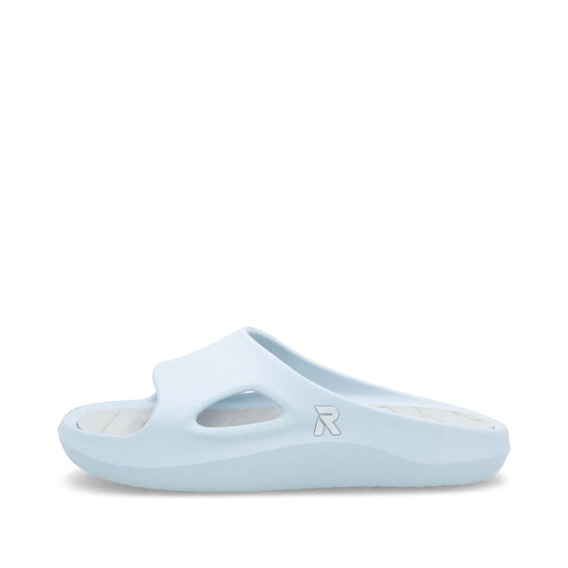 Blaue Rieker Damen Pantoletten W3450-10 mit flexibler und ultraleichter Sohle. Schuh Außenseite.