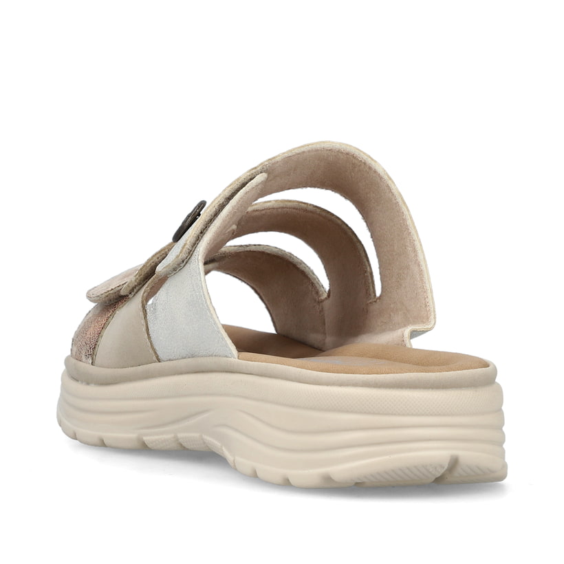 Beige Rieker Damen Pantoletten V8583-90 mit einem Klettverschluss. Schuh von hinten.