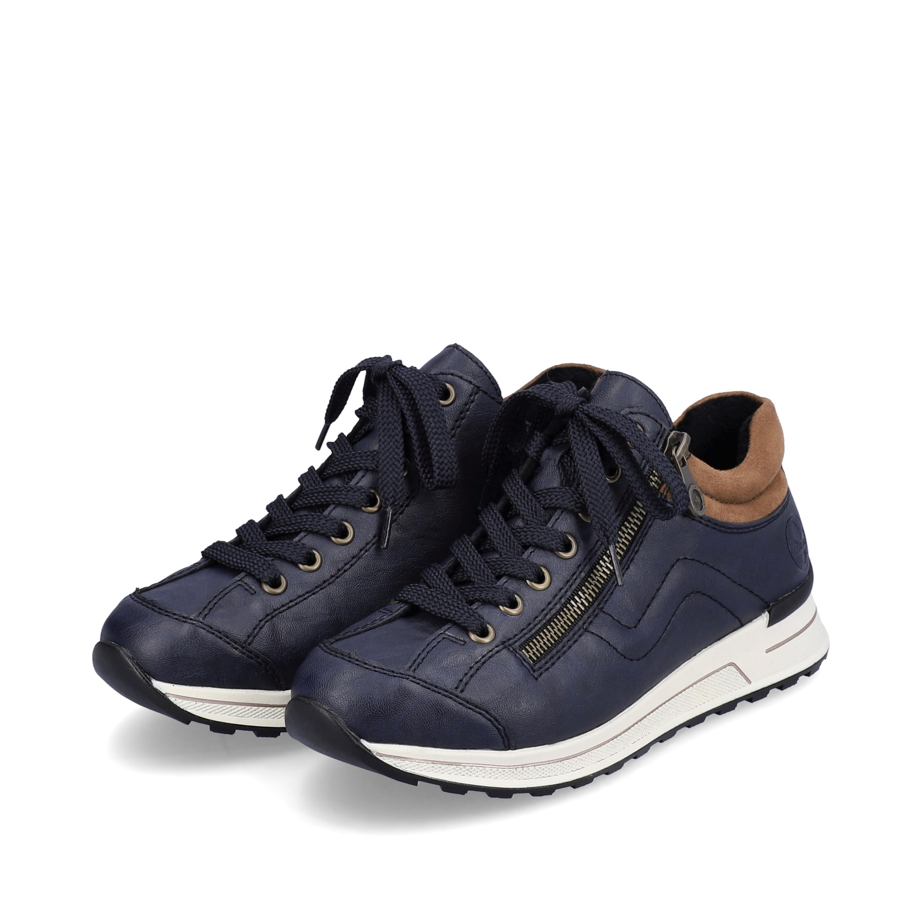 Dunkelblaue Rieker Damen Sneaker Low N1400-14 mit gepolstertem Schaftrand. Schuhpaar seitlich schräg.
