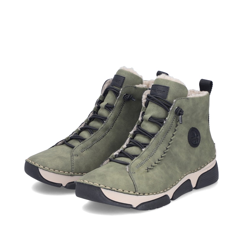 Khaki-schwarze Rieker Damen Schnürstiefel 45912-54 mit markanter Anflechter-Naht. Schuhpaar seitlich schräg.