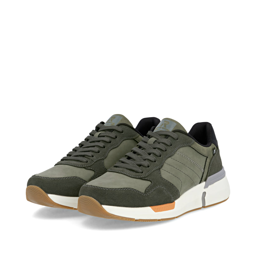 Grüne Rieker Herren Sneaker Low U1401-54 mit Schnürung sowie ultraleichter Sohle. Schuhpaar seitlich schräg.
