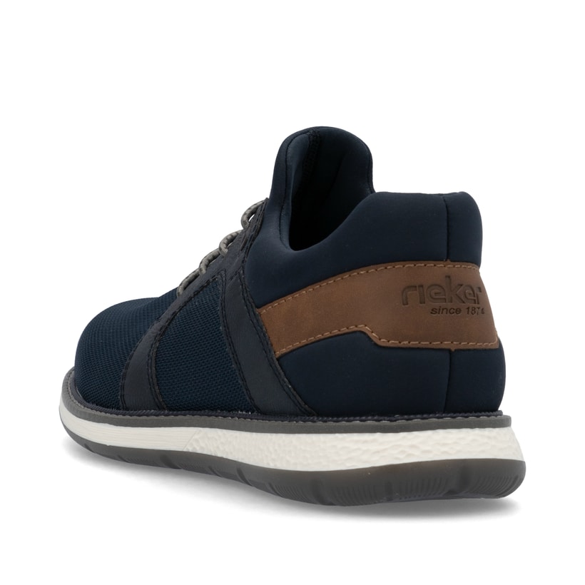 Blaue Rieker Herren Slipper 04452-14 mit einem Gummizug sowie Komfortweite G 1/2. Schuh von hinten.