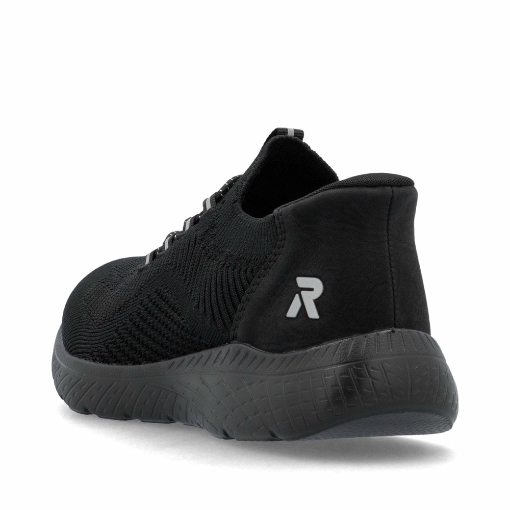 Baskets basses Rieker noires femme M5066-00 avec option easy in facile. Chaussure vue de l'arrière.