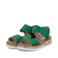 Grüne Rieker Damen Riemchensandalen W0800-52 mit trendigen Schnalle. Schuhpaar seitlich schräg.