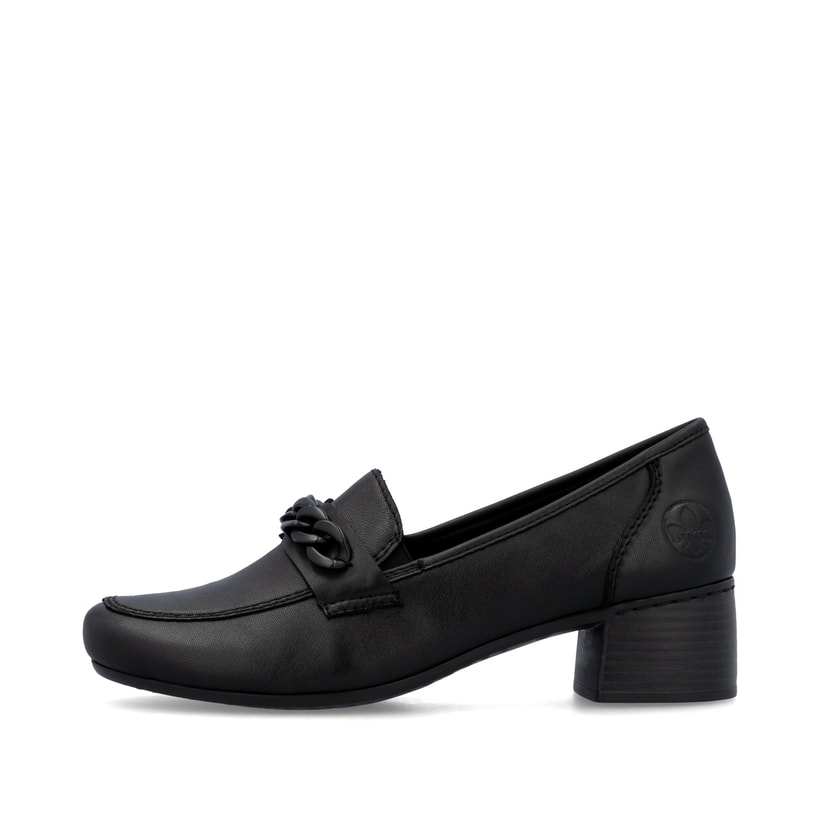 Schwarze Rieker Damen Loafer 41660-00 mit Deko-Kette sowie einem Gummizug. Schuh Außenseite.