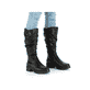 
Nachtschwarze Rieker Damen Hochschaftstiefel 76891-00 mit einer robusten Profilsohle. Schuh am Fuß