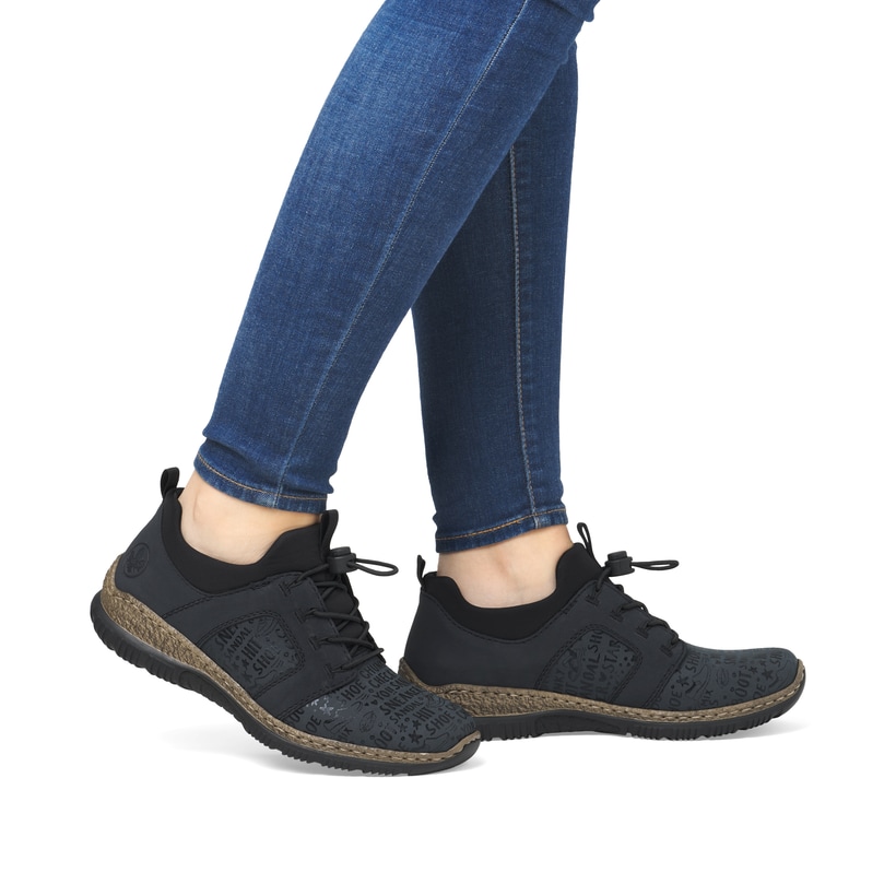 Mocassins Rieker bleus pour femme N3295-14. Chaussure au pied.