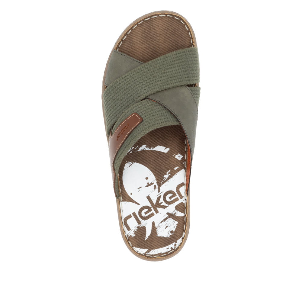 Grüne Rieker Herren Pantoletten 21066-54 mit der Komfortweite G. Schuh von oben.