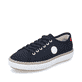 Blaue Rieker Damen Sneaker Low M2926-14 mit Schnürung sowie weißem Logo. Schuh seitlich schräg.