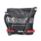Sac bandoulière Rieker H1517-01 en noir avec de nombreux détails ludiques, fermeture éclair et poches extérieures. Face avant.