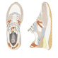 Weiße Rieker Damen Sneaker Low W2501-82 mit Schnürung sowie super leichter Sohle. Schuh von oben, liegend.