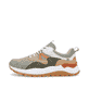 Grüne Rieker Herren Sneaker Low U1301-52 mit einer Schnürung. Schuh Außenseite.