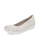 Beige Rieker Ballerinas L9365-60 in Löcheroptik sowie extra weicher Decksohle. Schuh seitlich schräg.
