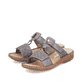 Graue Rieker Damen Pantoletten V2885-42 in Löcheroptik mit einem Klettverschluss. Schuhpaar seitlich schräg.