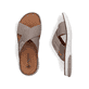 Beige Rieker Herren Pantoletten 25250-64 mit der Komfortweite G. Schuh von oben, liegend.