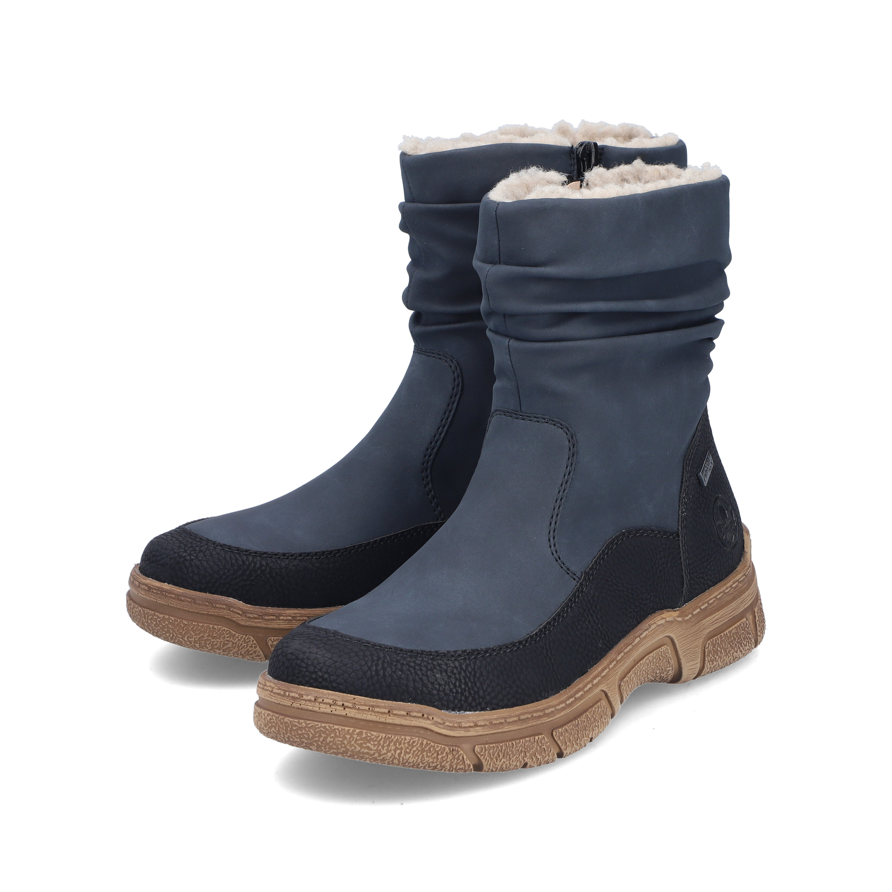 Blaue Rieker Damen Kurzstiefel 72382-14 mit wasserabweisender RiekerTEX-Membran. Schuhpaar seitlich schräg.