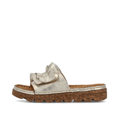 Beige Rieker Damen Pantoletten V8763-60 mit Klettverschluss sowie leichter Sohle. Schuh Außenseite.