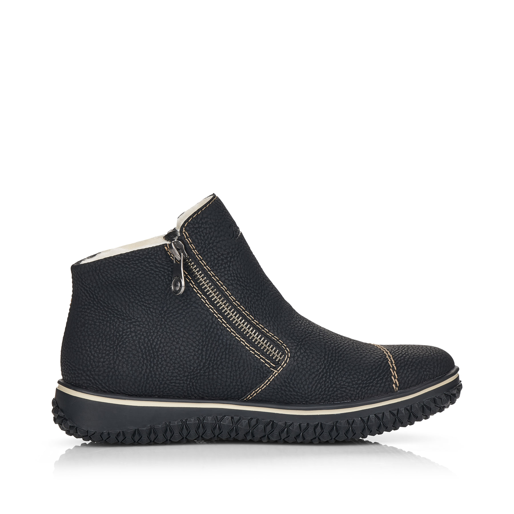 Nachtschwarze Rieker Damen Slipper L4270-00 mit Reißverschluss sowie einer Profilsohle. Schuh von hinten