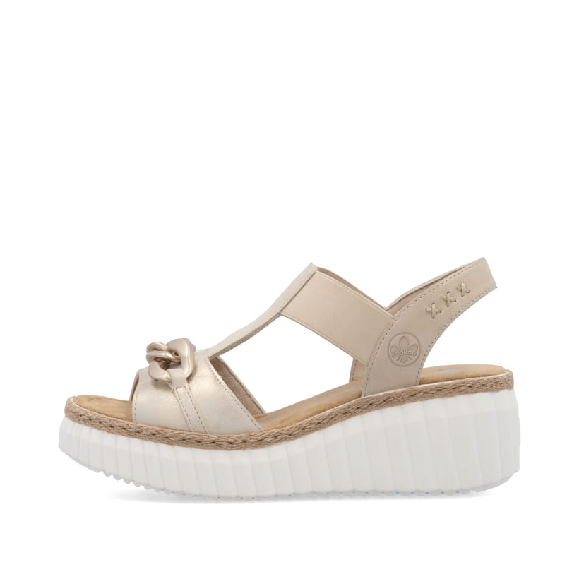 Beige Rieker Keilsandaletten 69158-60 mit Deko-Kette sowie einem Gummizug. Schuh Außenseite.
