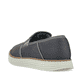 Graue Rieker Herren Slipper B2267-45 mit einem Gummizug sowie Komfortweite G 1/2. Schuh von hinten.