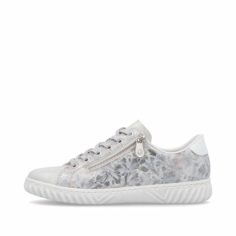 Baskets basses Rieker argent pour femme N0900-90 avec motif floral. Côté extérieur de la chaussure.
