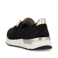 Schwarze Rieker Damen Loafer 58944-00 mit Deko-Kette sowie einem Gummizug. Schuh von hinten.