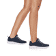 Blaue Rieker Damen Sneaker Low 54022-14 mit ultraleichter Sohle sowie Schnürung. Schuh am Fuß.