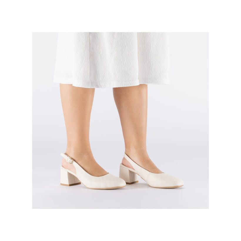Escarpins Rieker beiges pour femme 44751-61 avec boucles. Chaussure au pied.