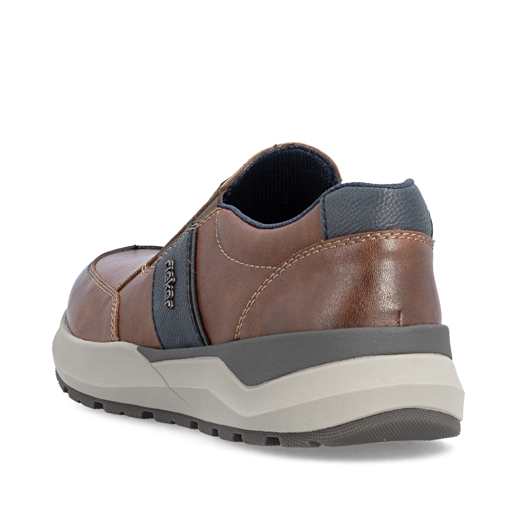 Braune Rieker Herren Slipper 06055-24 aus Glattleder mit einem Gummizug. Schuh von hinten.