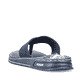 Marineblaue Rieker Herren Zehentrenner 21280-14 mit roter Sticknaht. Schuh von hinten.