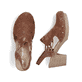 Braune Rieker Slingpumps 66775-24 aus Rauleder mit handgestickten Nähten. Schuh von oben, liegend.
