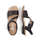 Schwarze Rieker Riemchensandaletten 63460-00 mit trendigen Schnalle. Schuh von oben, liegend.