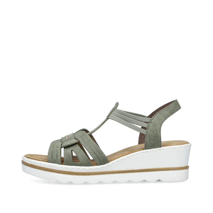 Grüne Rieker Keilsandaletten 67459-52 mit Gummizug sowie sehr leichter Sohle. Schuh Außenseite.