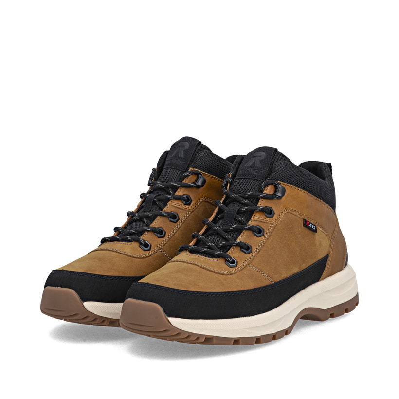 Goldgelb-braune Rieker Herren Schnürstiefel U1670-68 mit einer Schnürung. Schuhpaar seitlich schräg.