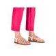 Beige Rieker Damen Riemchensandalen 64270-60 mit Strasssteinen sowie Gummizug. Schuh am Fuß.
