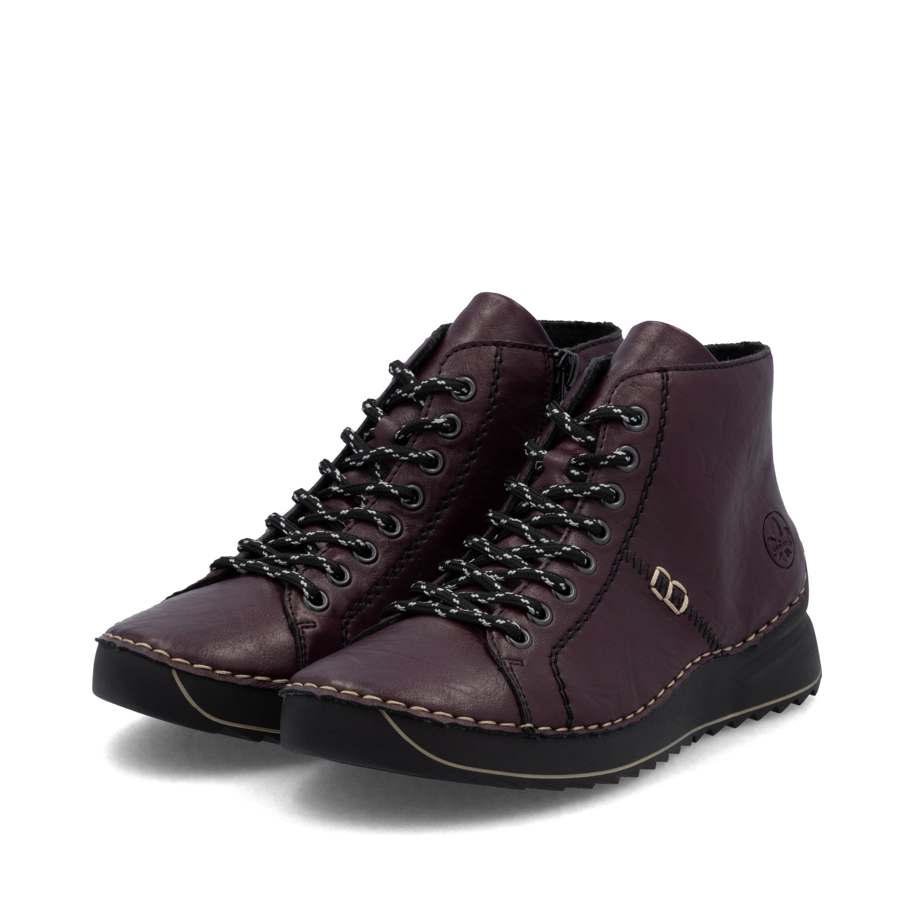 Dunkelrote Rieker Damen Schnürstiefel 71510-30 mit einem Reißverschluss. Schuhpaar seitlich schräg.