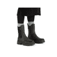 
Nachtschwarze Rieker Damen Chelsea Boots Y9371-00 mit einer leichten Profilsohle. Schuh am Fuß