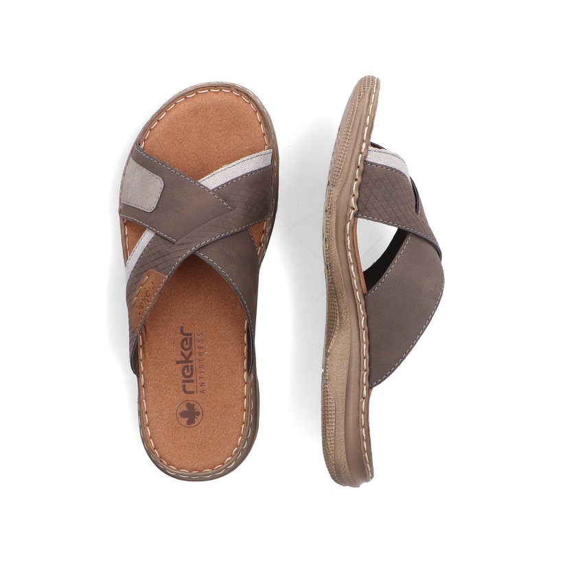 Braune Rieker Herren Pantoletten 21491-25 mit der Komfortweite G 1/2. Schuh von oben, liegend.