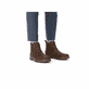 Braune Rieker Herren Chelsea Boots 39851-22 aus Glattleder. Schuh am Fuß.