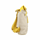 Rieker Damen Rucksack H1607-60 in Hellbeige aus Textil mit Reißverschluss. Rucksack getragen Knie.
