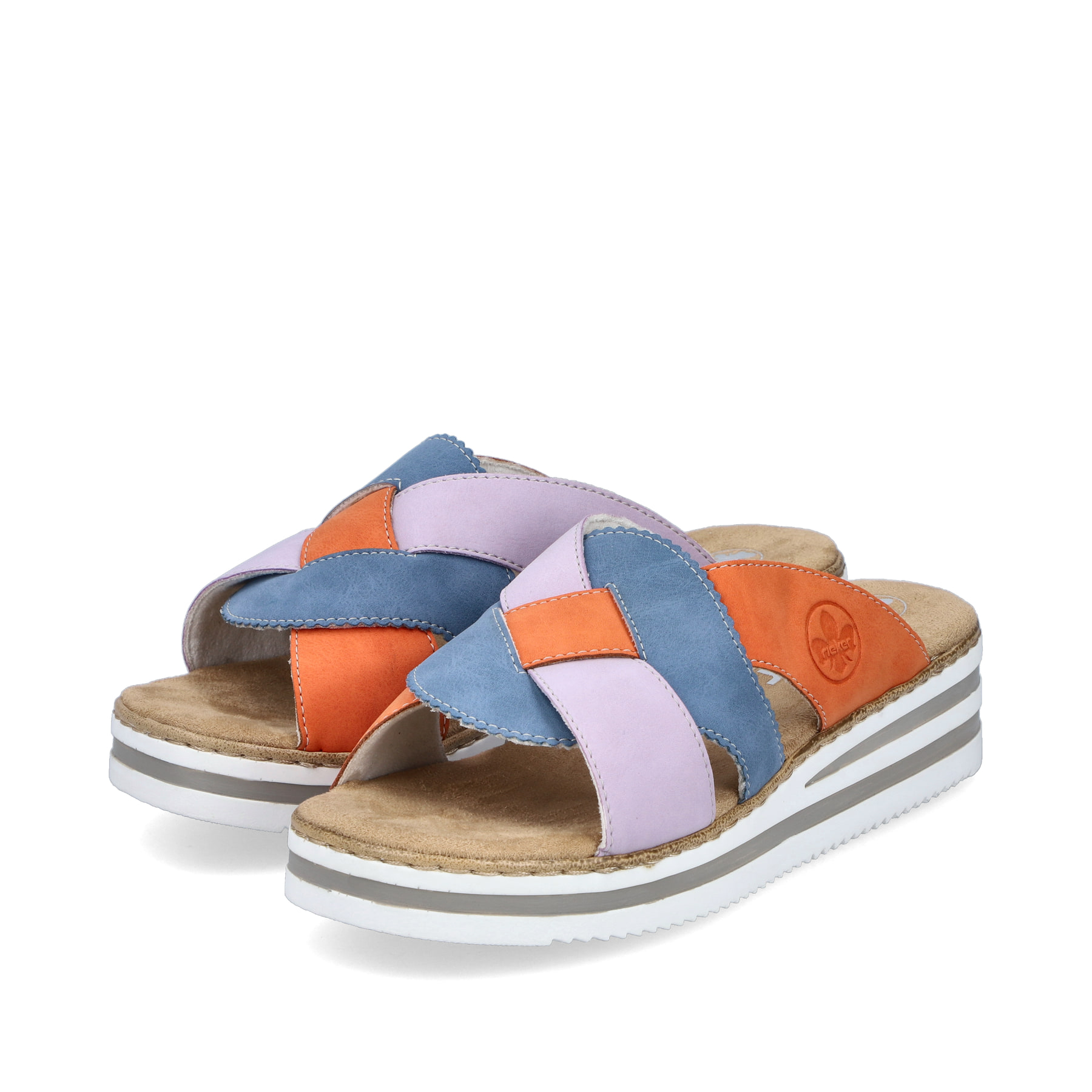 Mehrfarbige Rieker Damen Pantoletten V0260-90 mit der schmalen Passform E 1/2. Schuhpaar seitlich schräg.