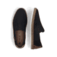 Schwarze Rieker Herren Slipper B5276-00 mit Gummizug sowie Komfortweite G 1/2. Schuh von oben, liegend.