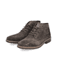 
Nussbraune Rieker Herren Schnürstiefel 33224-25 mit Schnürung sowie einer Profilsohle. Schuhpaar schräg.