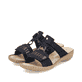 Schwarze Rieker Damen Pantoletten 60881-00 mit einem Klettverschluss. Schuhpaar seitlich schräg.