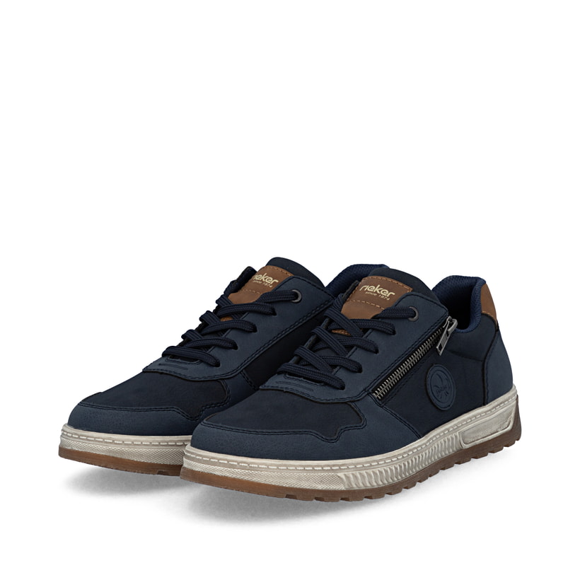 Dunkelblaue Rieker Herren Sneaker Low 37029-14 mit einem Reißverschluss. Schuhpaar seitlich schräg.
