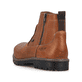 
Waldbraune Rieker Herren Chelsea Boots F3660-25 mit einer robusten Profilsohle. Schuh seitlich schräg