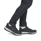 Dunkelblaue Rieker Herren Schnürschuhe 35503-15 mit der Komfortweite G. Schuh am Fuß.